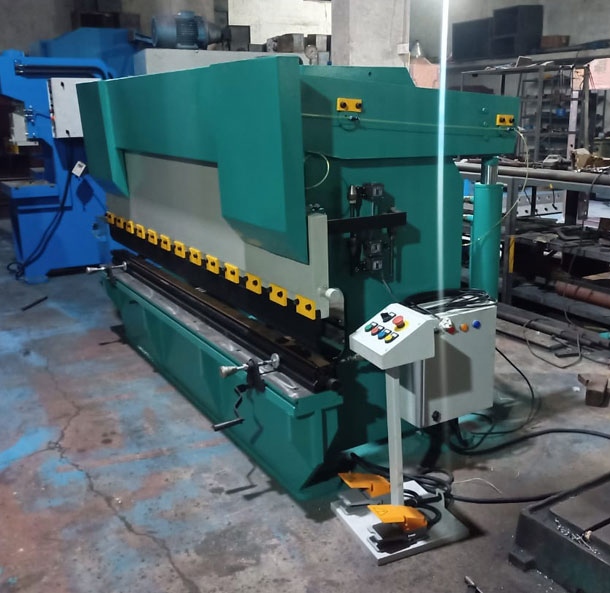 sheet bending machine